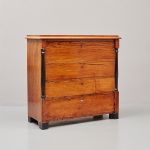 1058 3410 CHEST OF DRAWERS